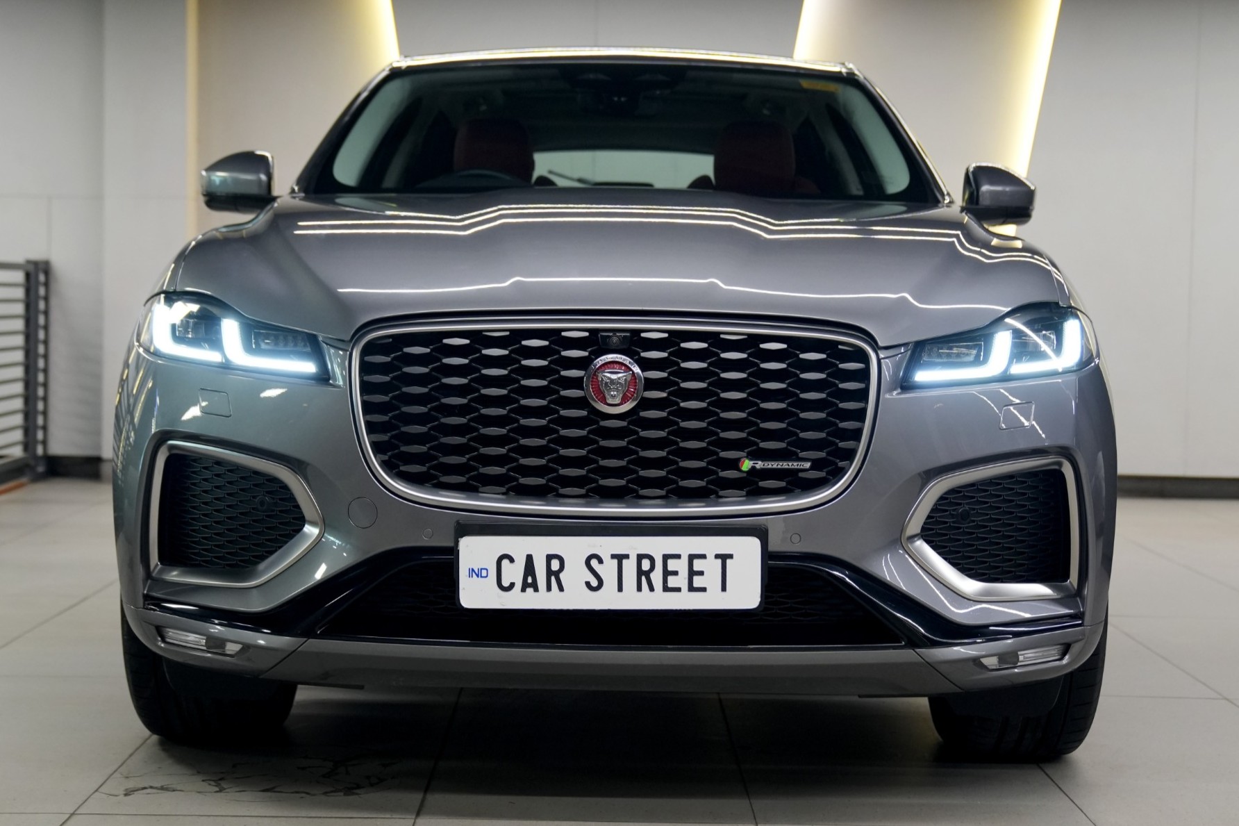 Jaguar F-Pace 2.0 R-Dynamic S